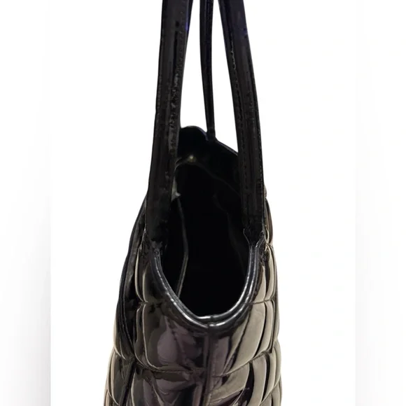 Auth CHANEL medallion tote glossy patent leather Black quilted CC vintage Bag - Picture 4 of 16